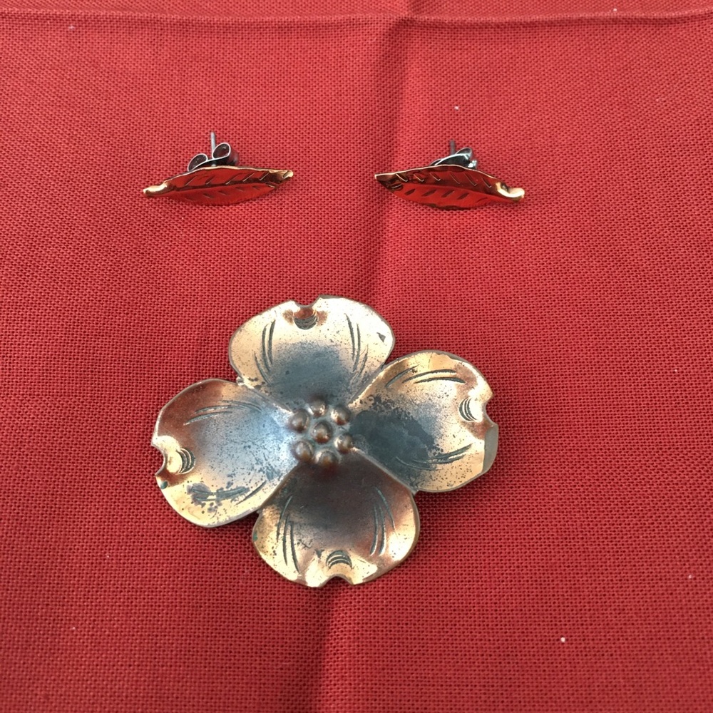 Stuart Nye Jewelry Dogwood pin and leaf earrings